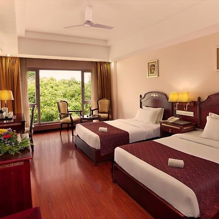 Mayur Aaditya Resort Dharwad Luaran gambar