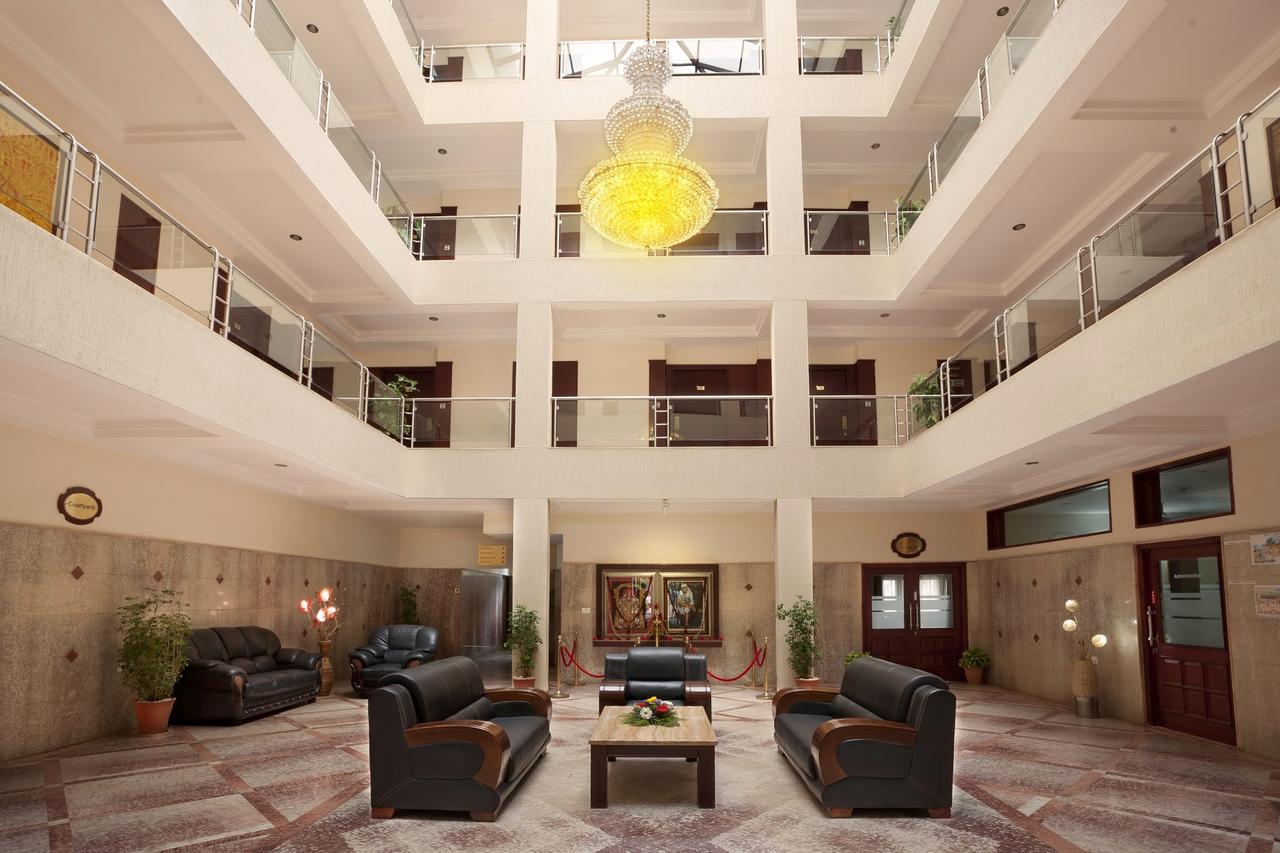Mayur Aaditya Resort Dharwad Luaran gambar