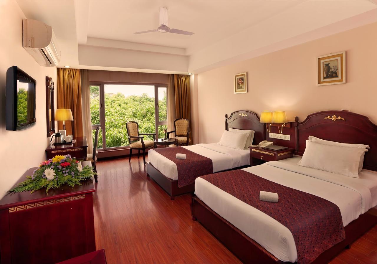 Mayur Aaditya Resort Dharwad Luaran gambar